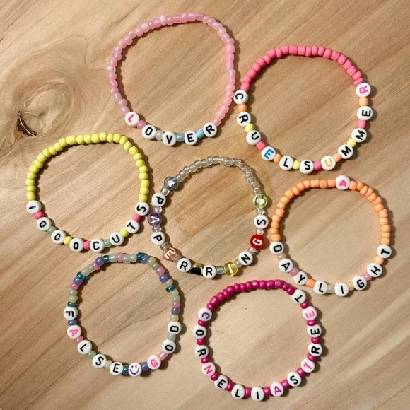 Lover Taylor Swift friendship Bracelets